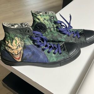 The Joker converse Chuck Taylor